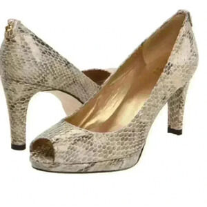 Stuart Weitzman logoplainfield snakeskin leather pumps
